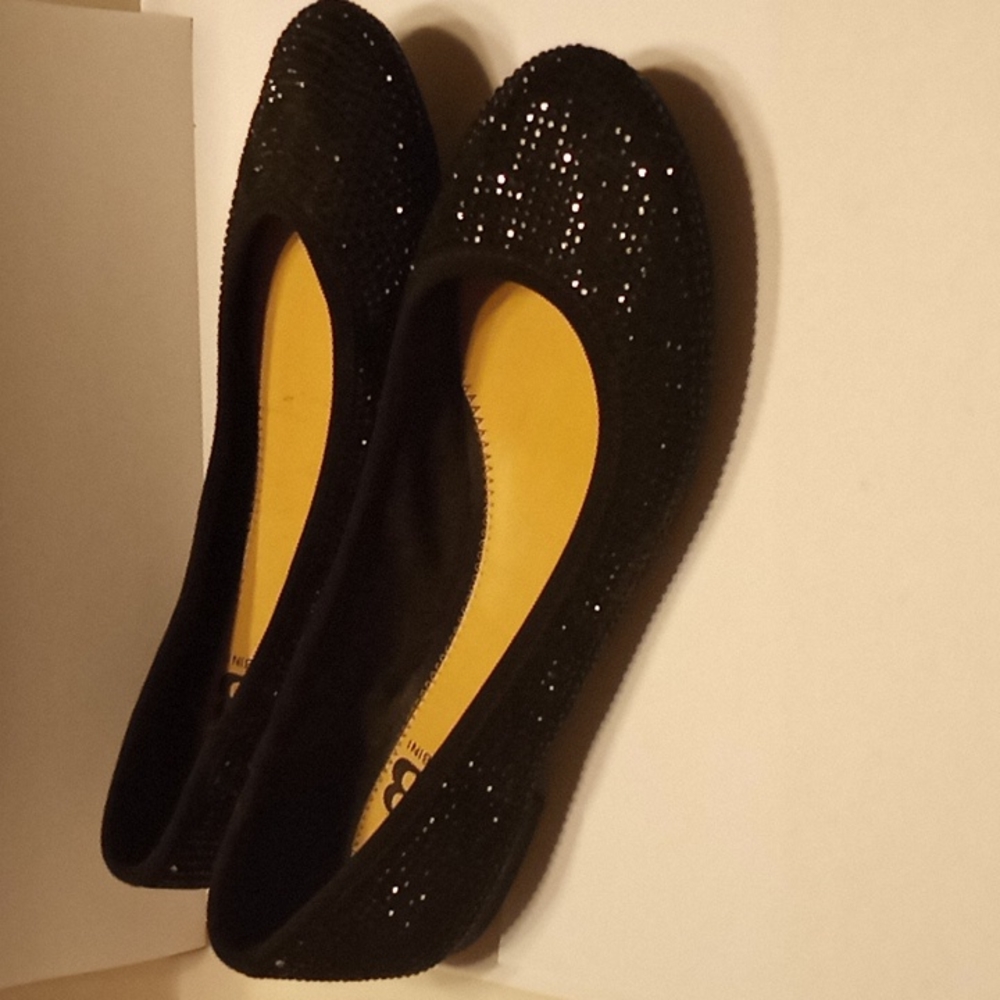 Gianni Bini Black Sparkly Flats